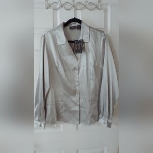 NWT shimmering silver L/S blouse by LAURA SCOTT Size 12